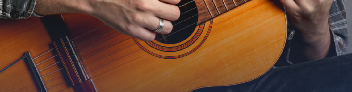 吉他教學全攻略｜6大基本功＋16首初學歌曲推薦，輕鬆學吉他！