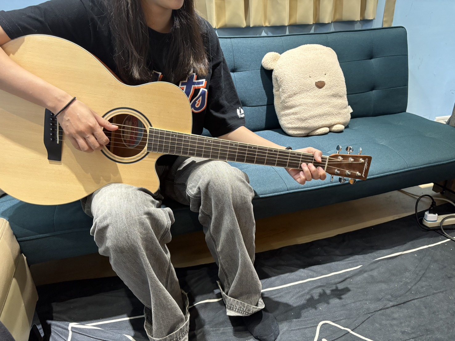 彈吉他錯誤姿勢